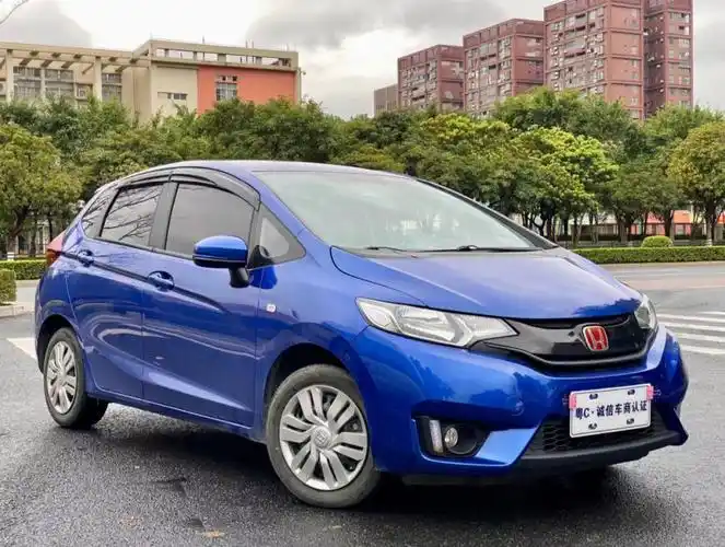 到店:17年本田 飞度 1.5l lx 手动舒适 2017年11月上牌