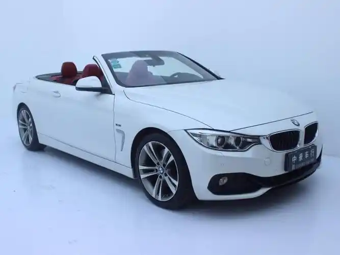 宝马4系有敞篷版,还有双门硬顶版和四门硬顶版以2020款宝马4系为例,其