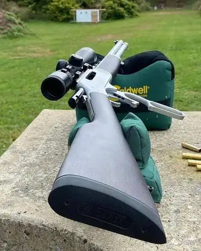 西部野性之美亨利杠杆步枪美图欣赏