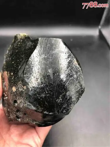 天然玻璃陨石_自由交易