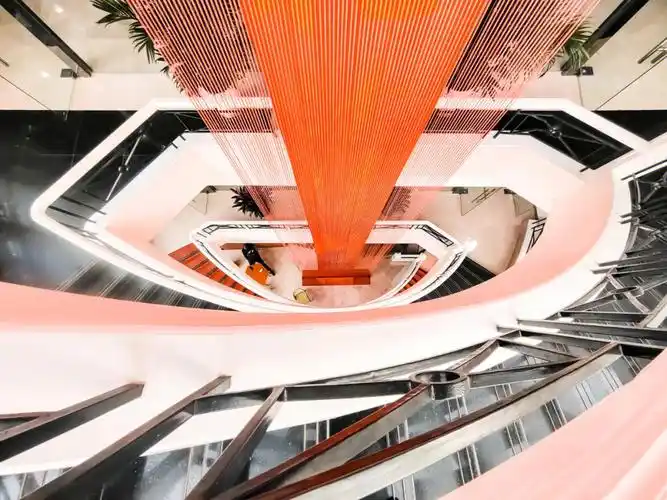 楼梯之美虹桥当代艺术馆