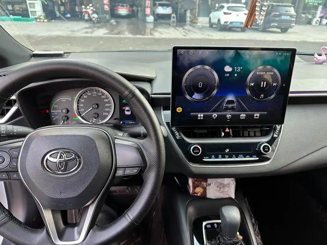 丰田雷凌升中控屏升级13.1寸大屏智能安卓导航系统,完美.
