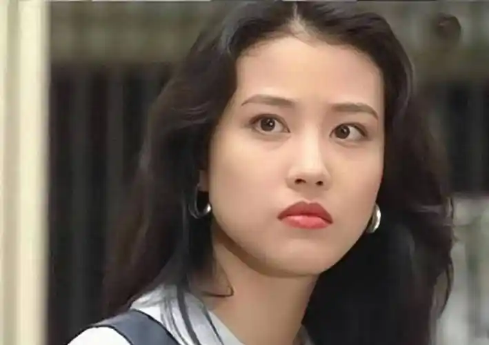 周海媚_生活_事业