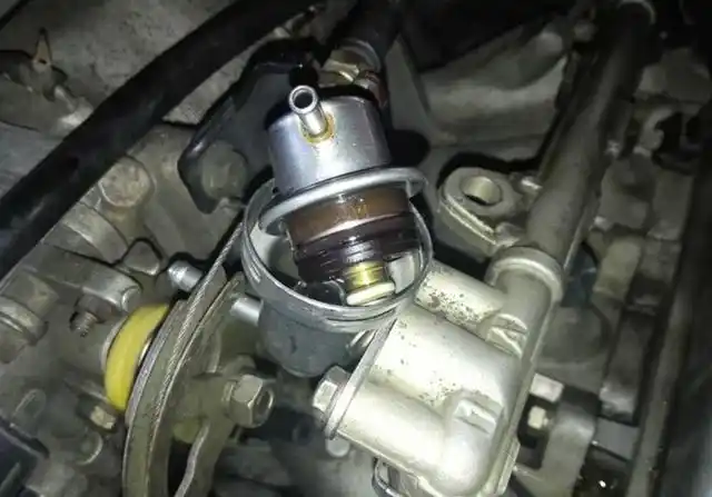 油压调节器的作用是什么?油压调节器的检查方法是怎样的?