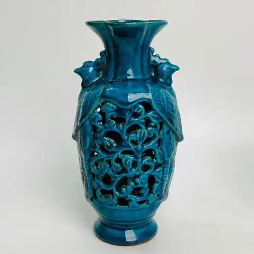 大周柴窑孔雀瓶,高25厘米,直径13厘米,编号20