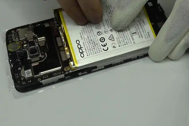 oppoa52020版电池更换演示教程