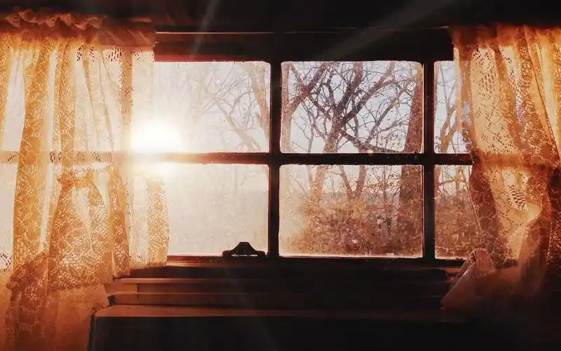 5小时丨复古的老式房子(鸟叫声 阳光照射在窗户上)_哔哩哔哩_bilibili