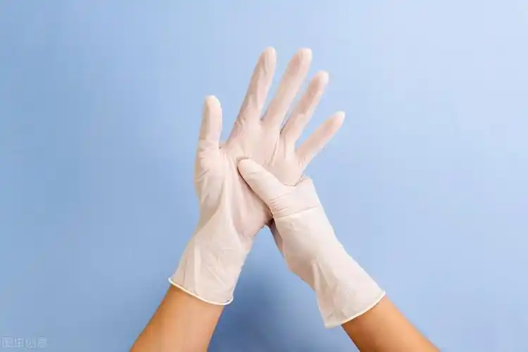 为什么说丁腈手套比乳胶手套能更好地阻挡病毒