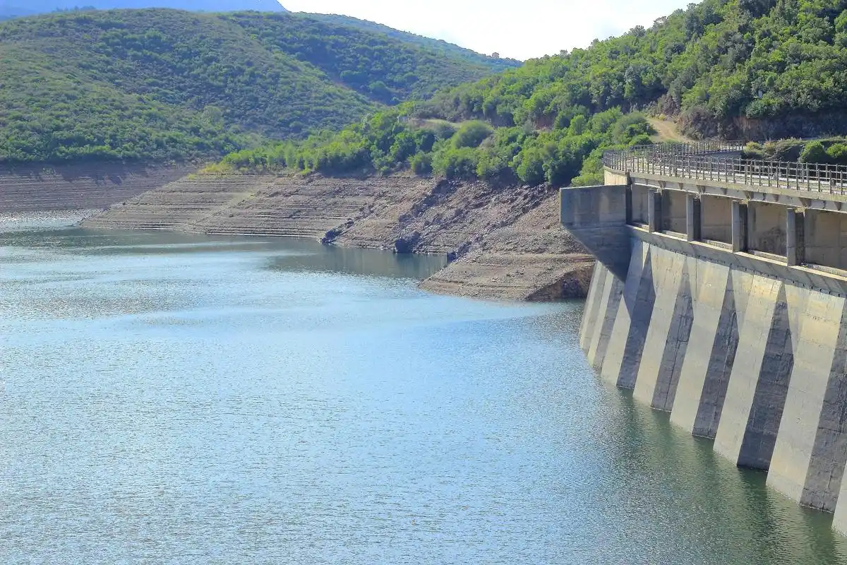 汾河二库景区详细介绍 汾河二库景区位于山西省太原市,是一座以水利