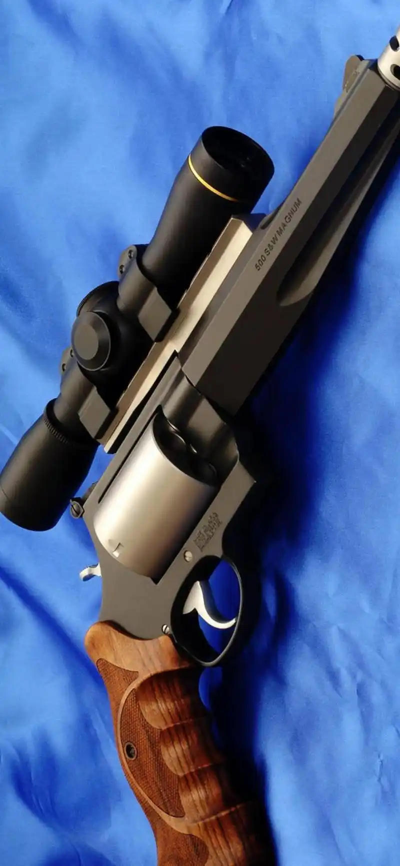 枪械酷炫壁纸,如果让你选一把,你会选择哪个