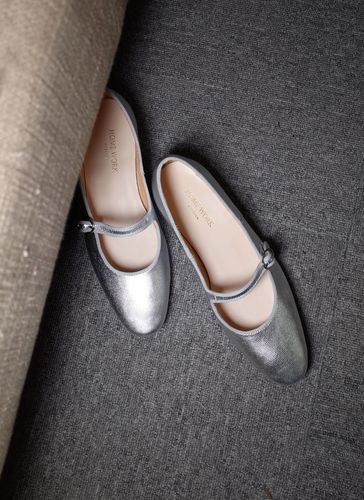 home work原创设计师手工牛皮杏仁头复古玛丽珍低跟女鞋银色