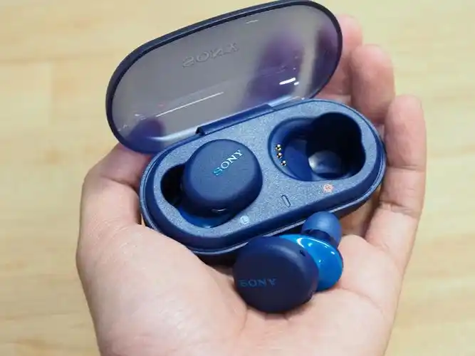 宛若沐浴在能量感十足的低频仍有一抹清风吹拂, sony wf-xb700 真无线