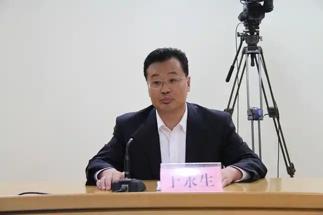 我市组织收看全省就业创业和农民工工作电视会议