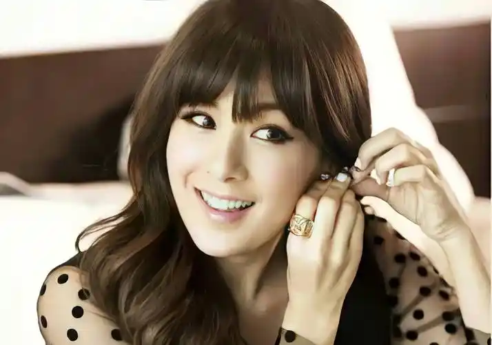 蔡妍:韩国碧昂丝,性感的代言人,青春里最惹人遐想的启蒙记忆_俊晔