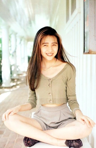 有一种毁容叫工藤静香老了,当看到30年前旧照难怪成为木村嫂