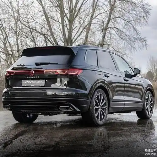 新一代大众途锐搭载v6引擎爆发340马力充满力量感