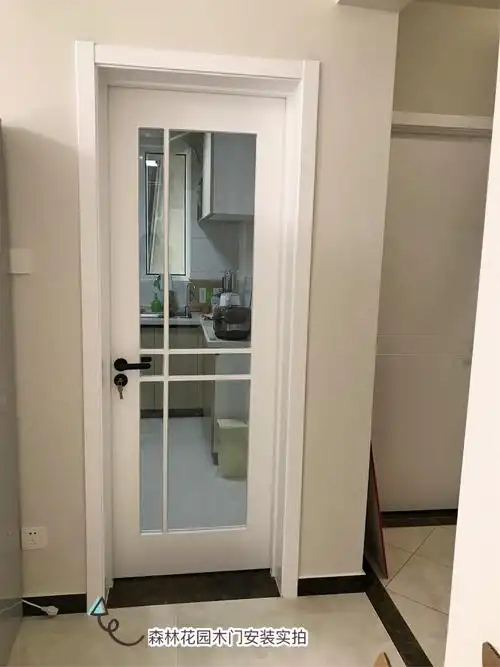 团购款:白色烤漆木门安装实拍