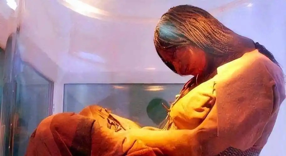 泰州出土不腐女尸,五官清晰眉毛根根分明,褪去衣衫肌肤吹弹可破_灵魂