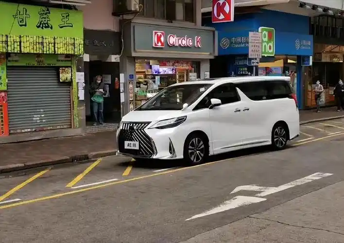 沃尔沃em90亮相香港豪华mpv为所欲为将成历史