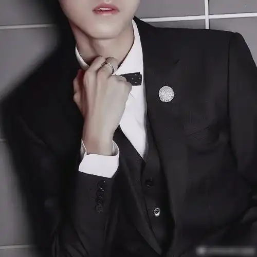 王俊凯|考古手部特写帅气又有魅力的小凯同学啊!