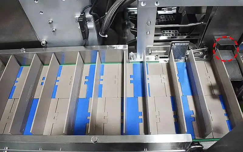 食品医药行业自动装盒机