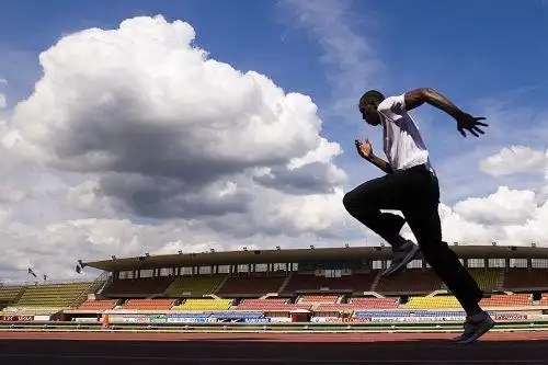 图-洛桑大奖赛赛前发布会 博尔特频频作秀-搜狐体育