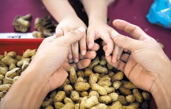 东莞监狱中秋节前为台籍服刑人员准备家乡饭(图)