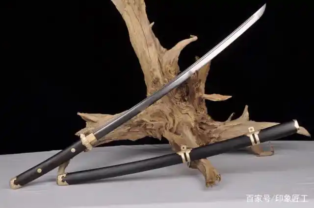 铜装简约弯刀-唐武士,鉴赏