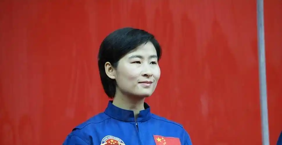 中国首位女宇航员:刘洋返回地球后为爱隐退,如今家庭事业双丰收
