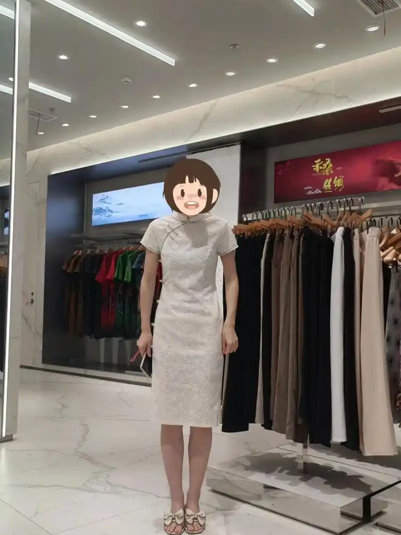 旗袍搭配什么样的鞋子 姐妹们,大家穿旗袍都搭配什么样的鞋子啊呜呜呜