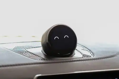 5个方面得到优化 nomi随蔚来es8新版本进行升级_手机搜狐网