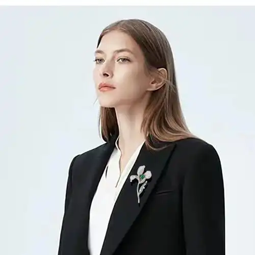 优雅白玉兰奢华胸针高档西装配饰胸花高级感别针衣服搭配饰品礼物