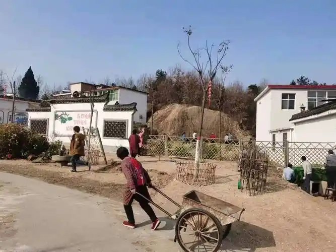 商城县吴河乡抓点扩面高标准整治人居环境