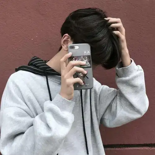 手机控男头/酷到原地爆炸._男生头像_我要个性网