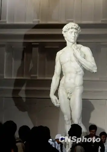 组图世博会大卫雕像受追捧2