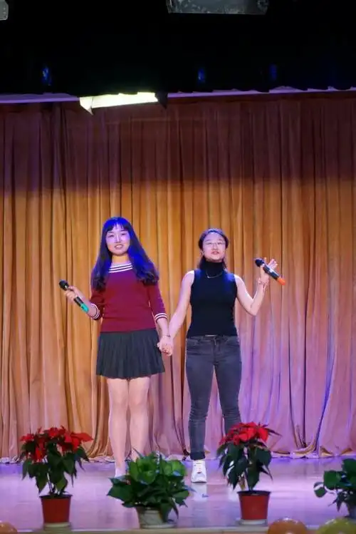 两人合唱《告白气球》