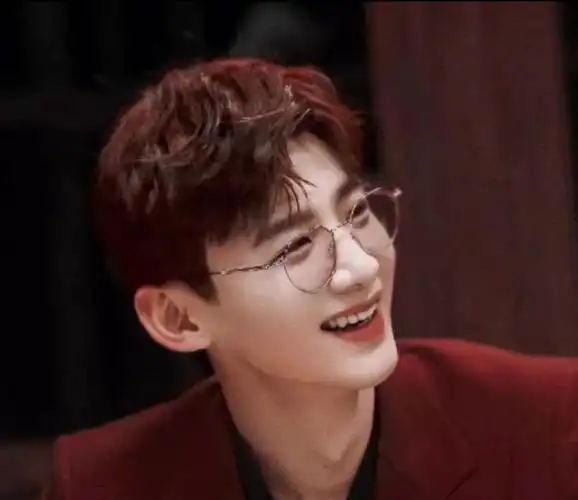 白敬亭面相分析