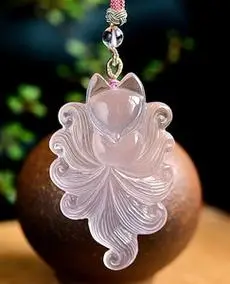天然粉水晶九尾狐吊坠饱满粉润体透狐狸芙蓉石情侣宝石挂坠毛衣链