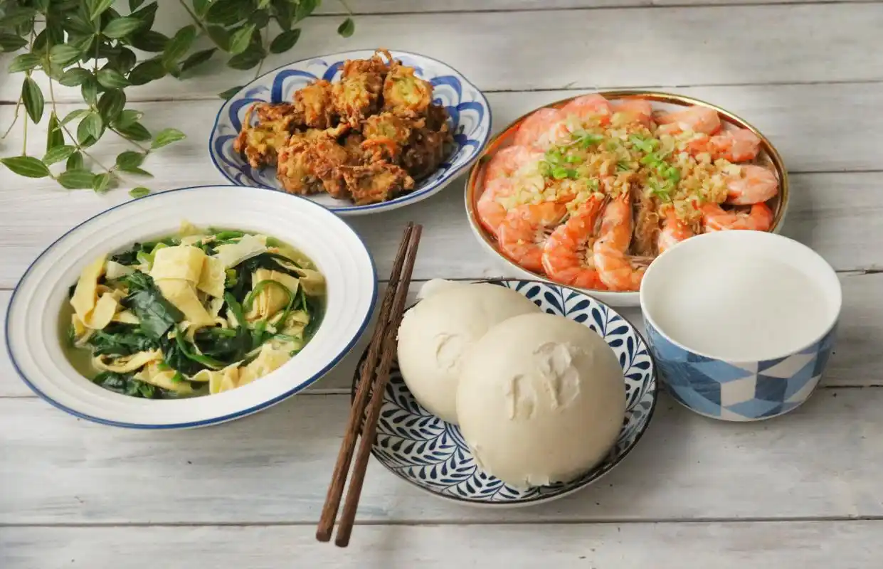 简单的家常晚餐,三菜一粥,营养又美味,自家饭菜吃着最舒服