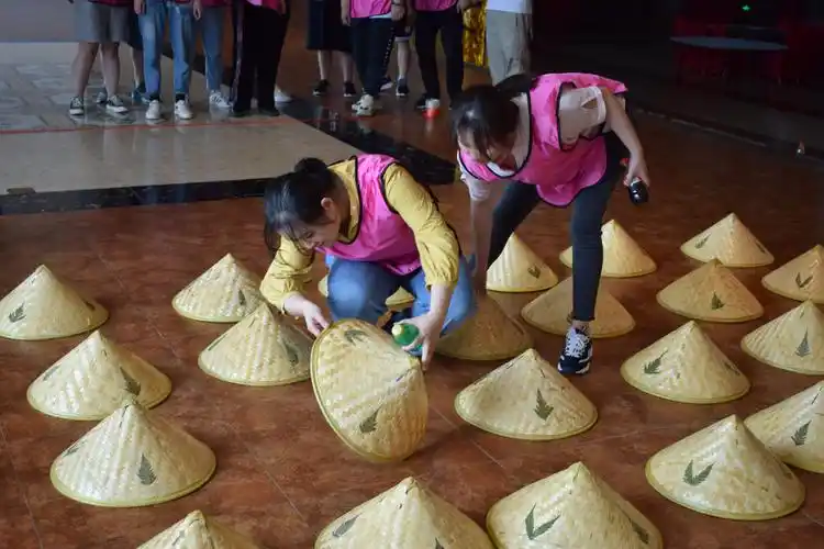 "邮储银行仪征市支行拓展训练活动回顾 写美篇第3个项目:水果连连看