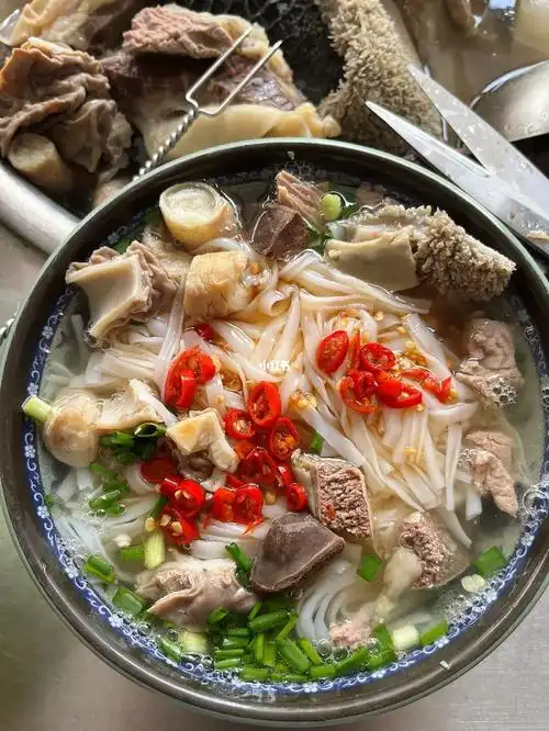 想吃什么他可以自己买,苦了孩子也不能苦自己#化州牛腩粉