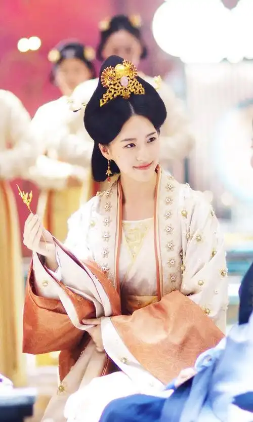 《锦绣南歌》杜雨宸,古装温婉惊艳,出道多年却不温不火