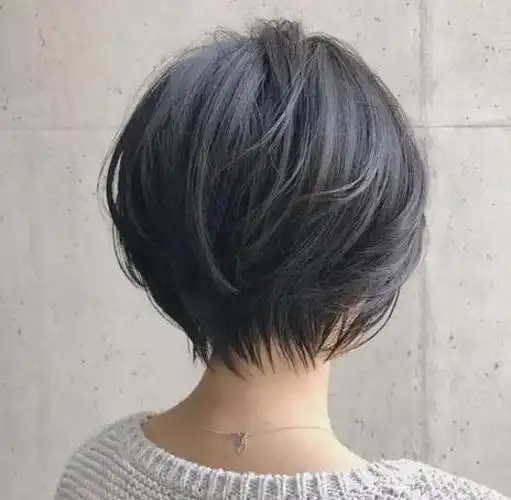 日常好看的黑色短发图片 这么剪不显老超减龄 - 女士短发 - 发型站