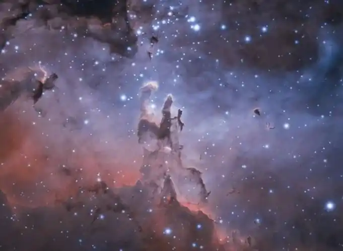 创世之柱星云图