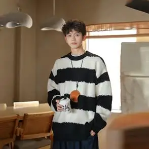 新款条纹圆领毛衣男冬季日系秋冬男生慵懒内搭针织衫港仔文艺男