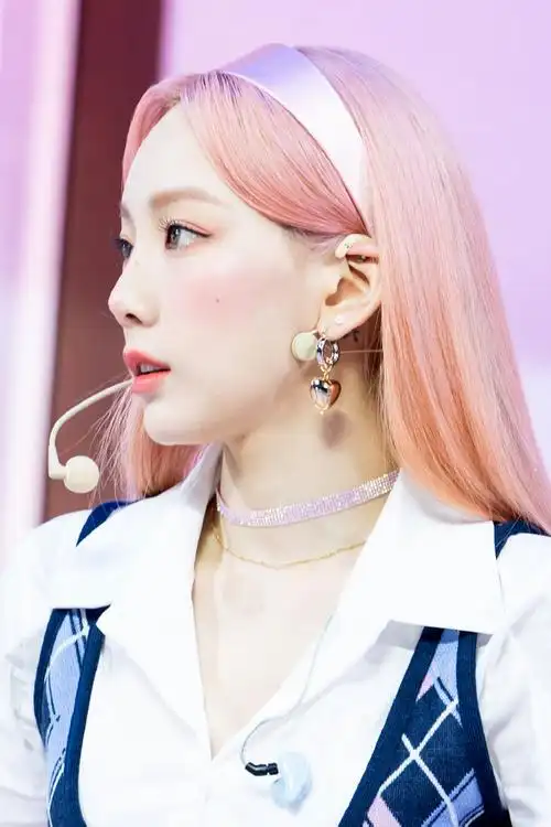 金泰妍weekend##金泰妍美图