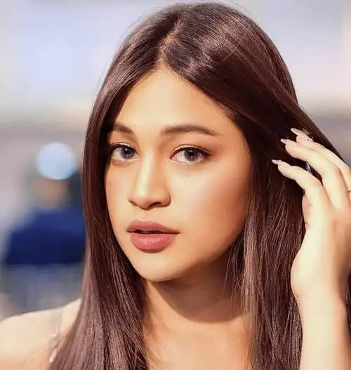 柬埔寨女演员一年不拍戏被怀疑隐婚,本人回应:只是在其他行业赚钱_拉