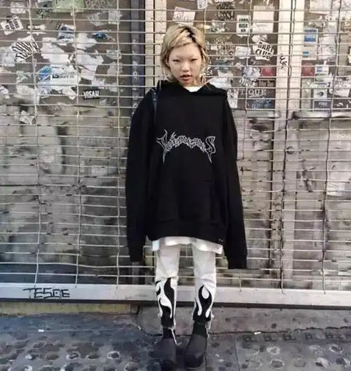 珠宝|让权志龙,gaga,玛丽莲·曼森都服气的牙套,竟然真的是牙医的作品