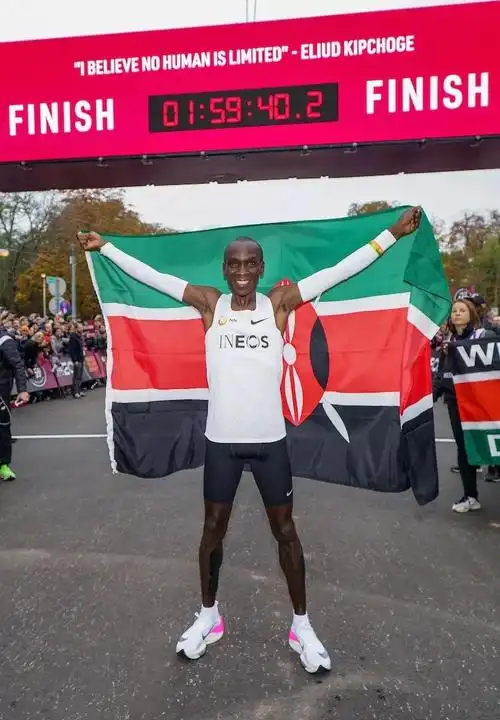 你想知道的,关于基普乔格"破二"神鞋的一切 | 跑野大爆炸