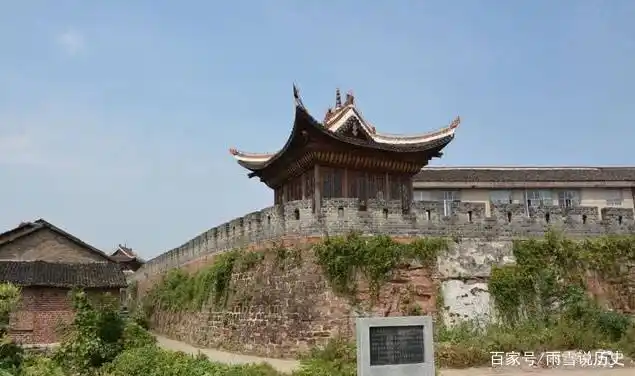 图三 南宋古城墙遗址